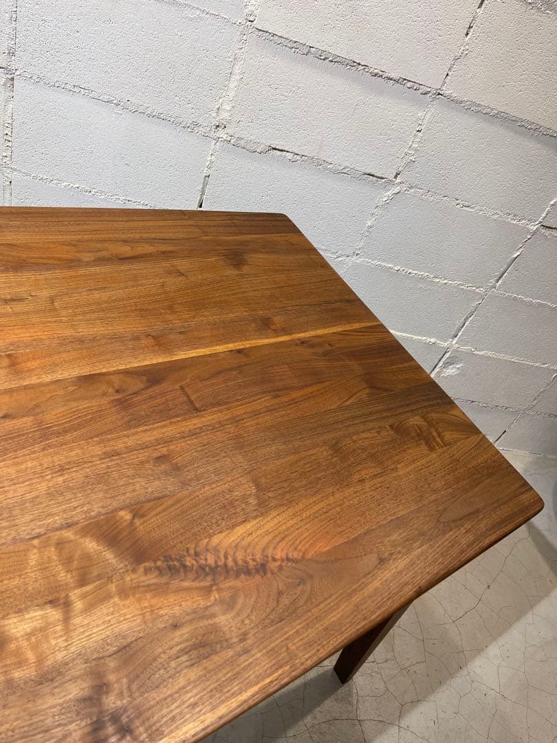 美品　ウォールナット無垢材　ダイニングテーブル　大塚家具　フィガロ　北欧　モダン