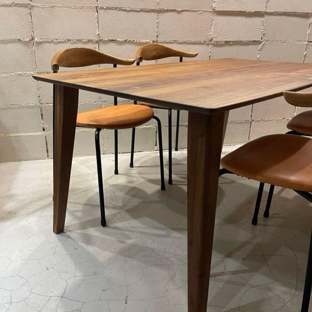 美品　ウォールナット無垢材　ダイニングテーブル　大塚家具　フィガロ　北欧　モダン