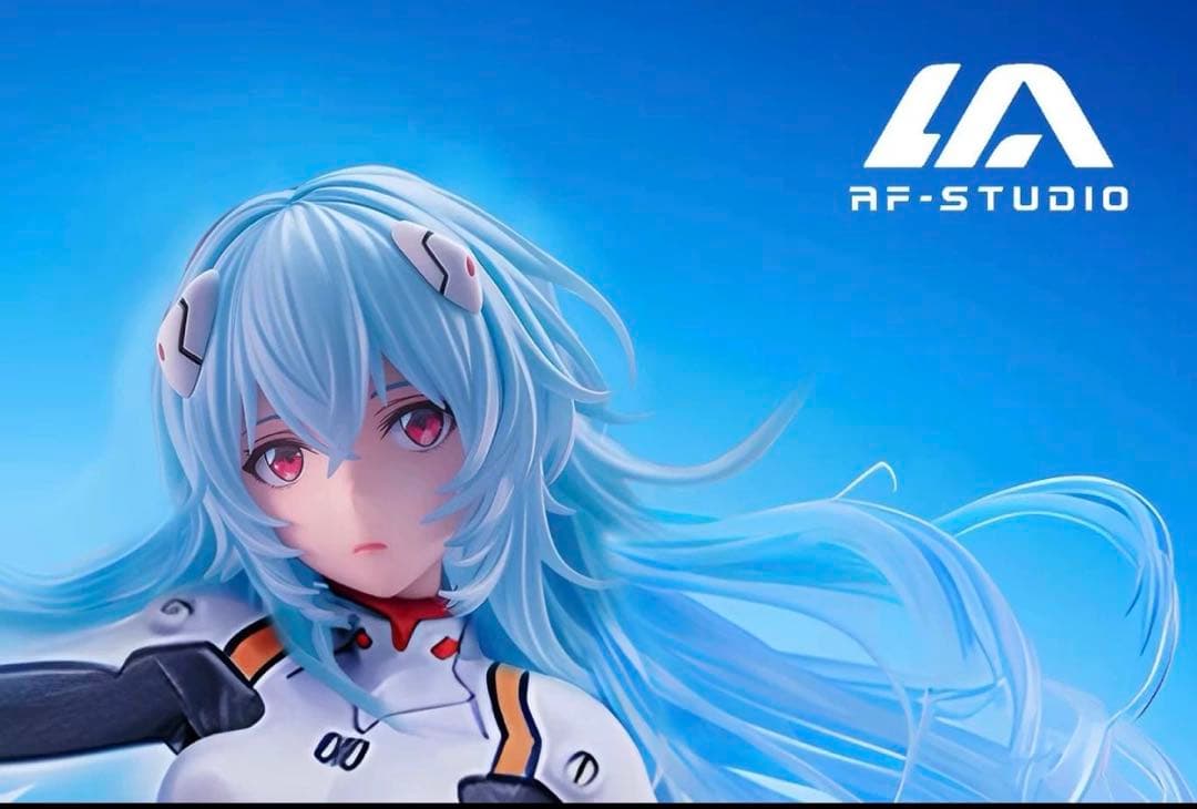 綾波レイ　フィギュア　エヴァンゲリオン