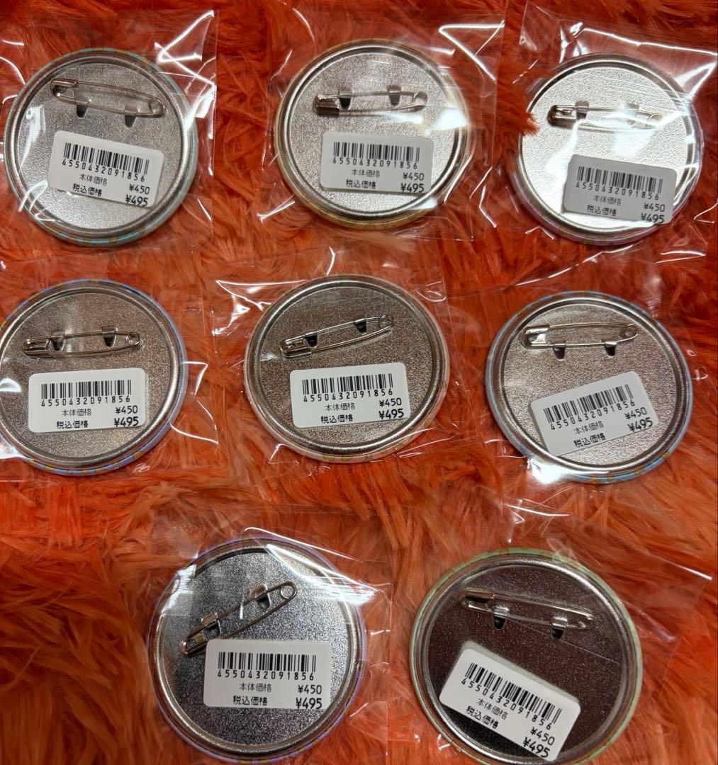 スパイファミリーグッズセット　缶バッジキーホルダー等