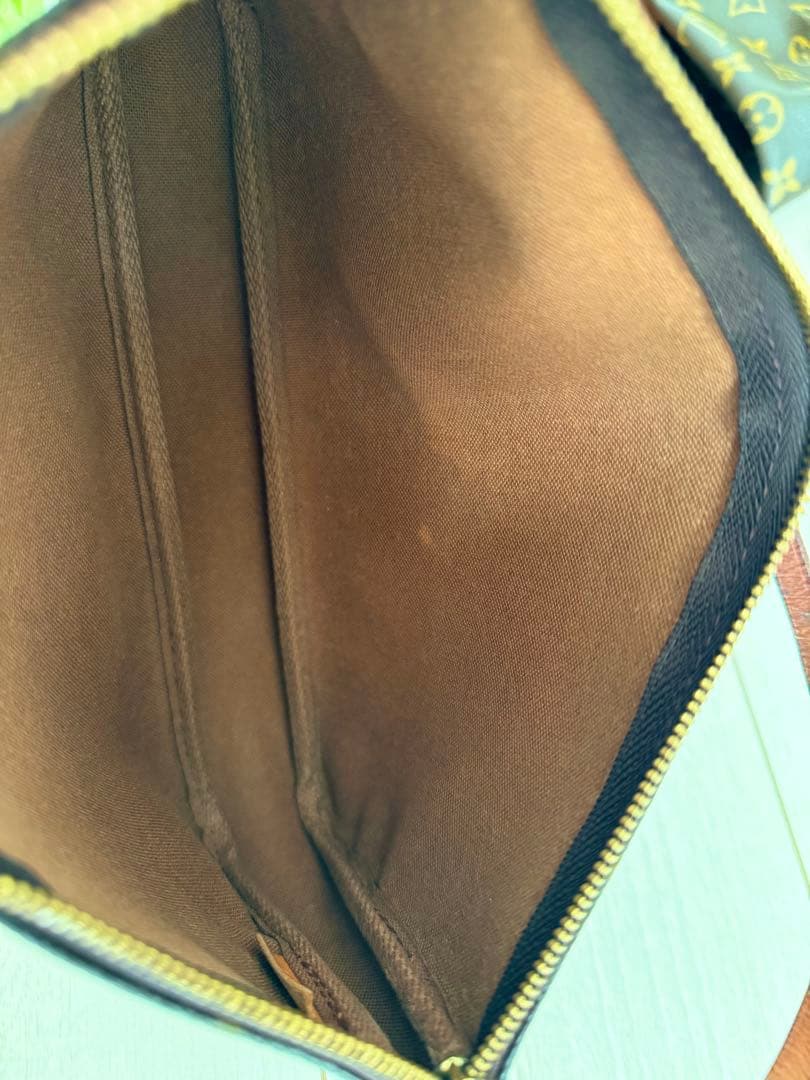 ルイ・ヴィトン LUIS VITTONモノグラム ハンドバッグ　ポシェット