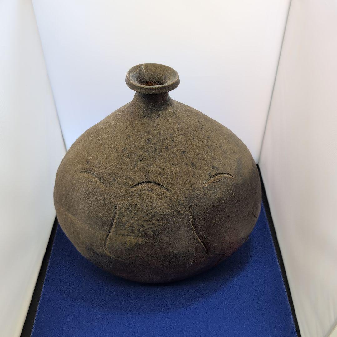 陶器の丸い花瓶 ダークブラウン