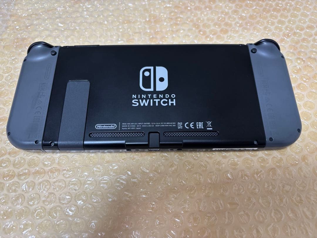Nintendo Switch 本体 + 付属品　グレー