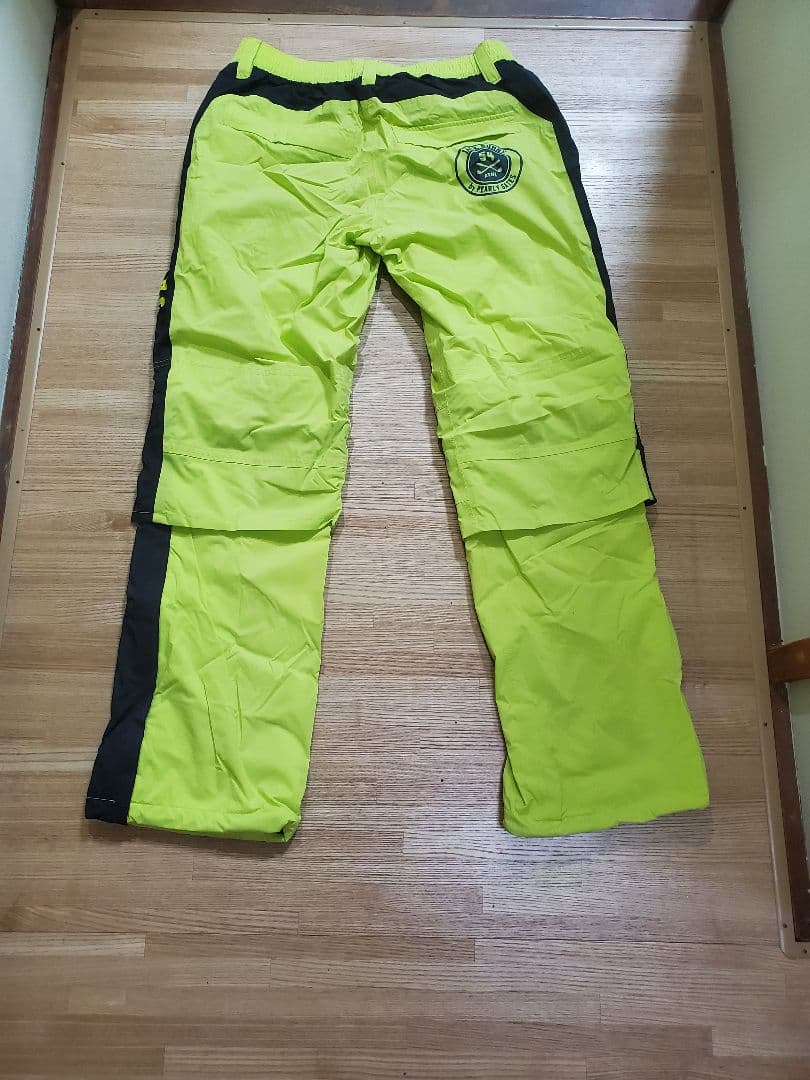 ゴロジャックバニー　レインウェア