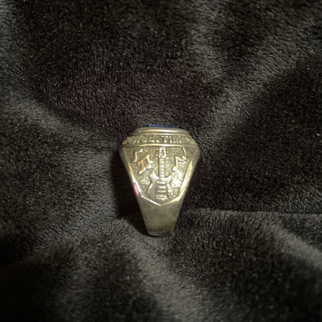 最終値下げ カレッジリング エンブレム付き青色石のリング