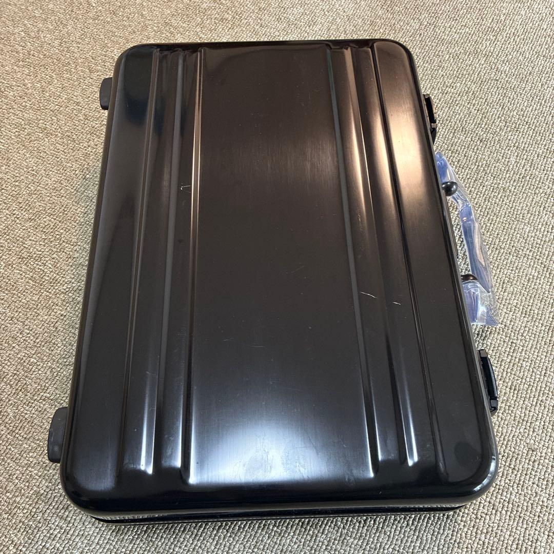 ZERO HALLIBURTON ゼロハリバートン アタッシュケース アルミ製