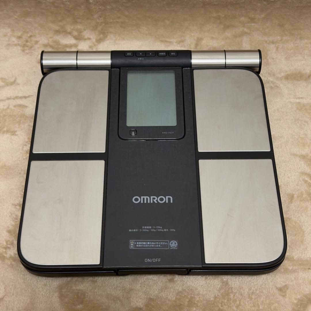 オムロン 体重体組成計 KRD-703T 両手両足測定 - メルカリ