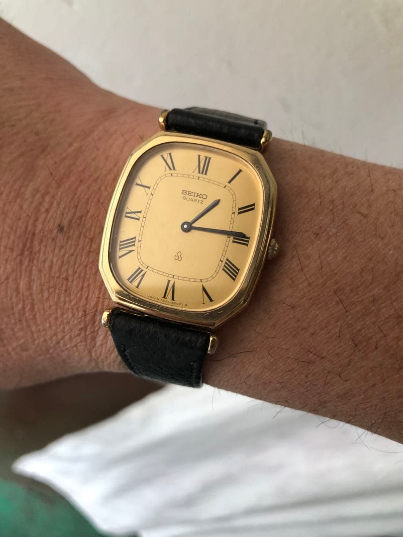 koka様　セイコー　シャリオ　SEIKO スクエア　ローマン文字　腕時計