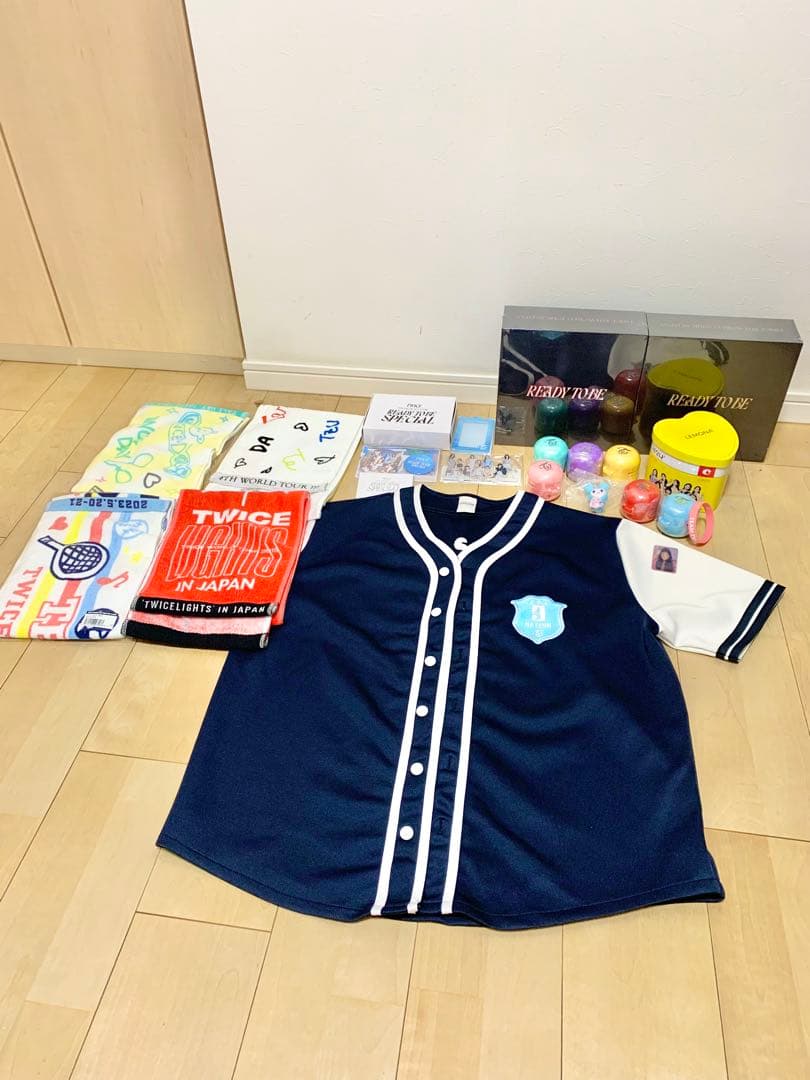 TWICE グッズ セット　TWICE グッズ まとめ売り トレカ　引退品