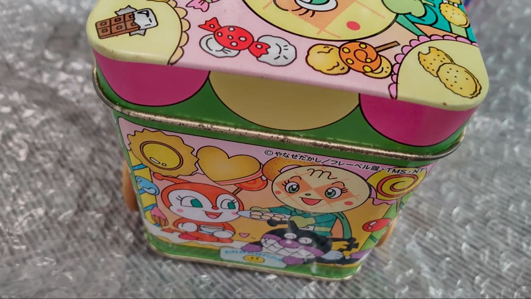 アンパンマン たのしい のりもの 缶