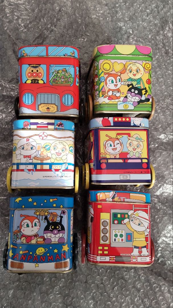 アンパンマン たのしい のりもの 缶