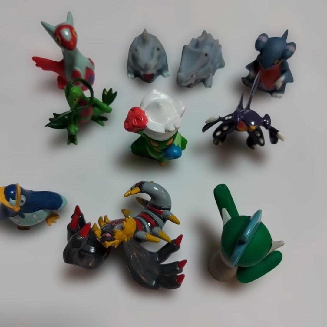 ア*ル様 ポケモン フィギュア、指人形 セット 111体