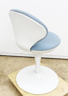 オカムラ 患者用チェア ⑤　布張り 背付 円盤脚 座面回転　ライトブルー