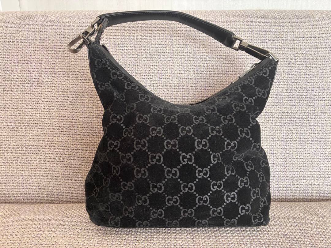 【GUCCI】ブラックスエード ショルダーバッグ