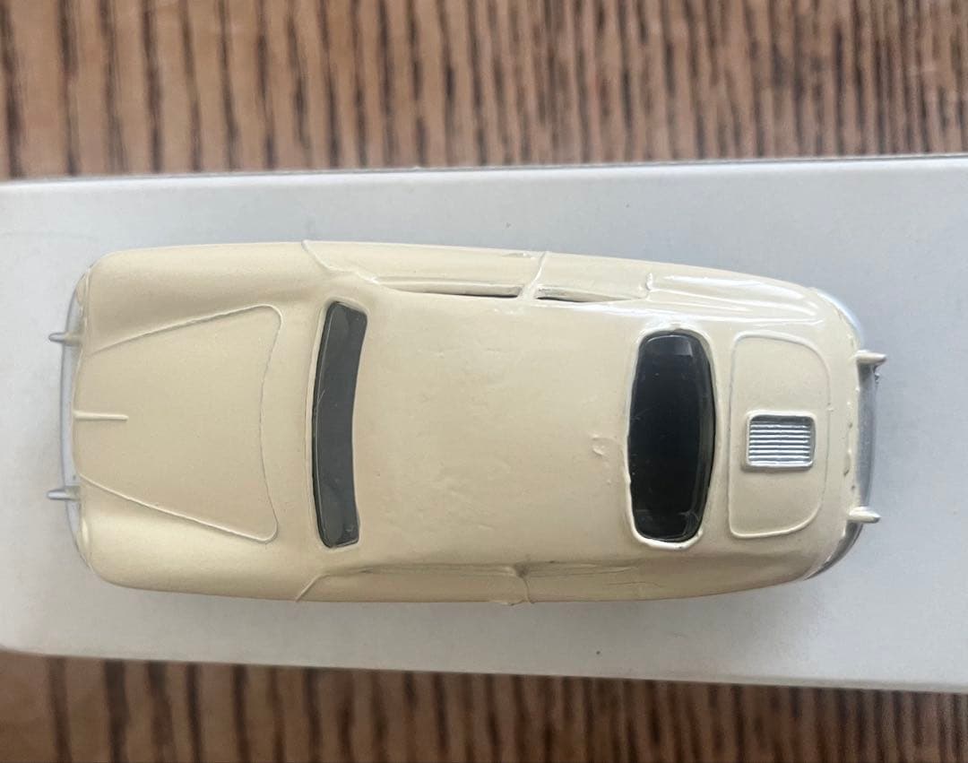 ディンキー　ポルシェ356 ミニカー