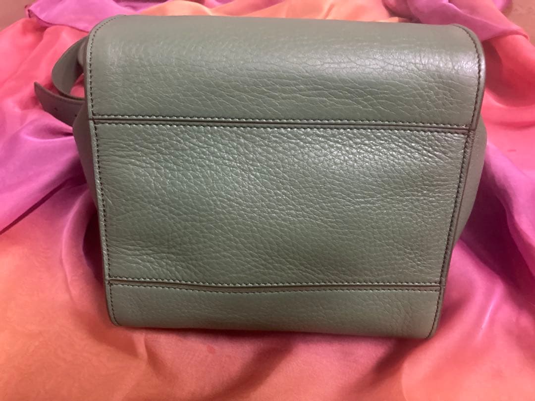 Max Mara カーキ色 ハンドバッグ& 大判ショール