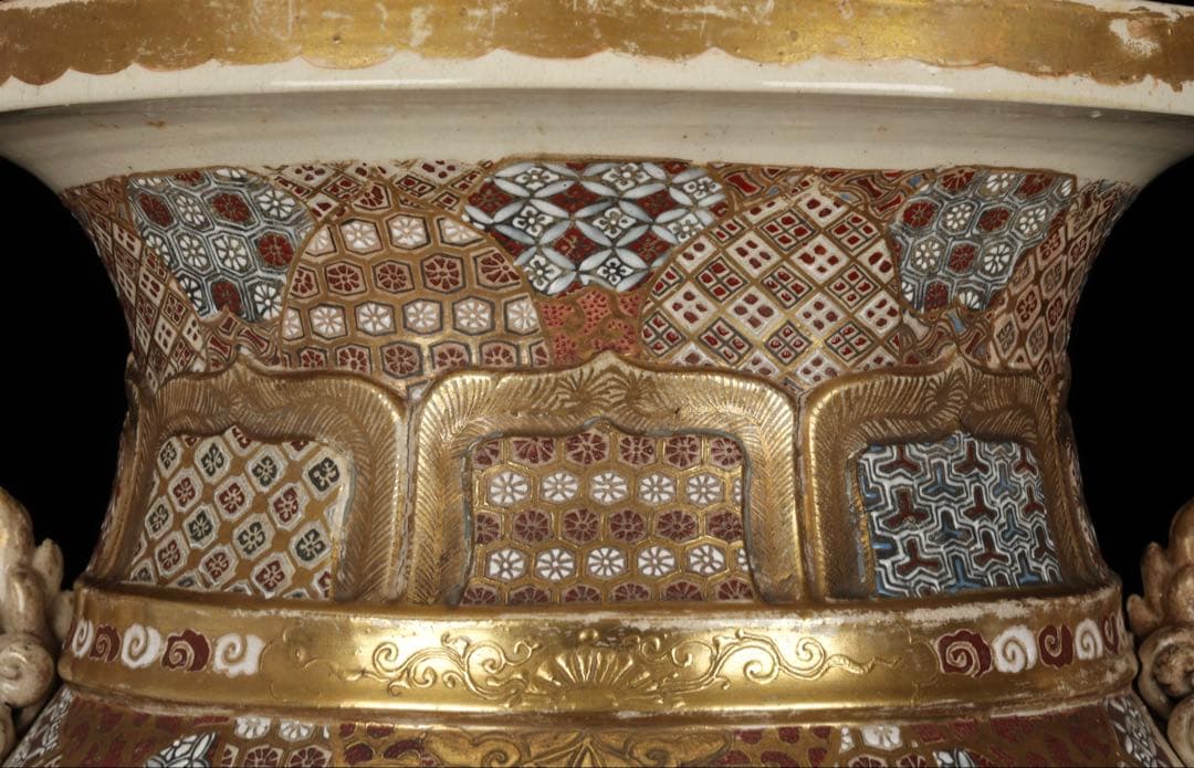 【極上薩摩焼】特大金襴手色絵賢人図獅子摘蓋獅 香炉 飾壺 時代骨董 古美術アート