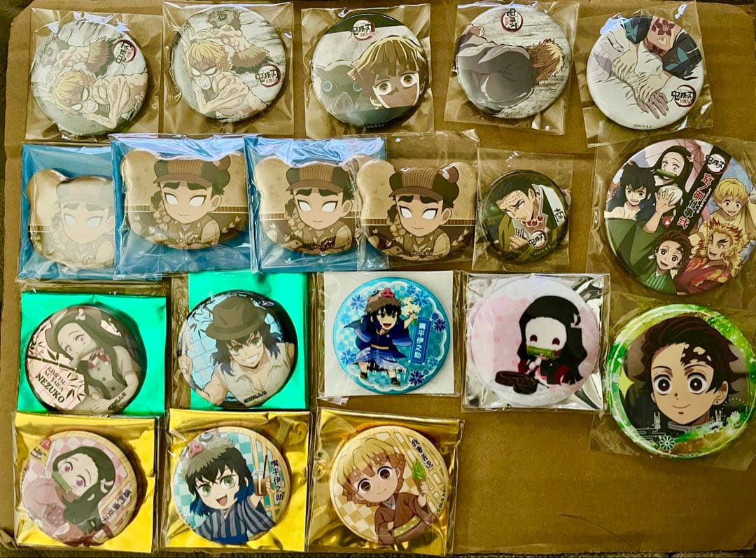 鬼滅の刃 奏 スクエア グリッター缶バッジ 甘露寺蜜璃 炭治郎 禰豆子 善逸