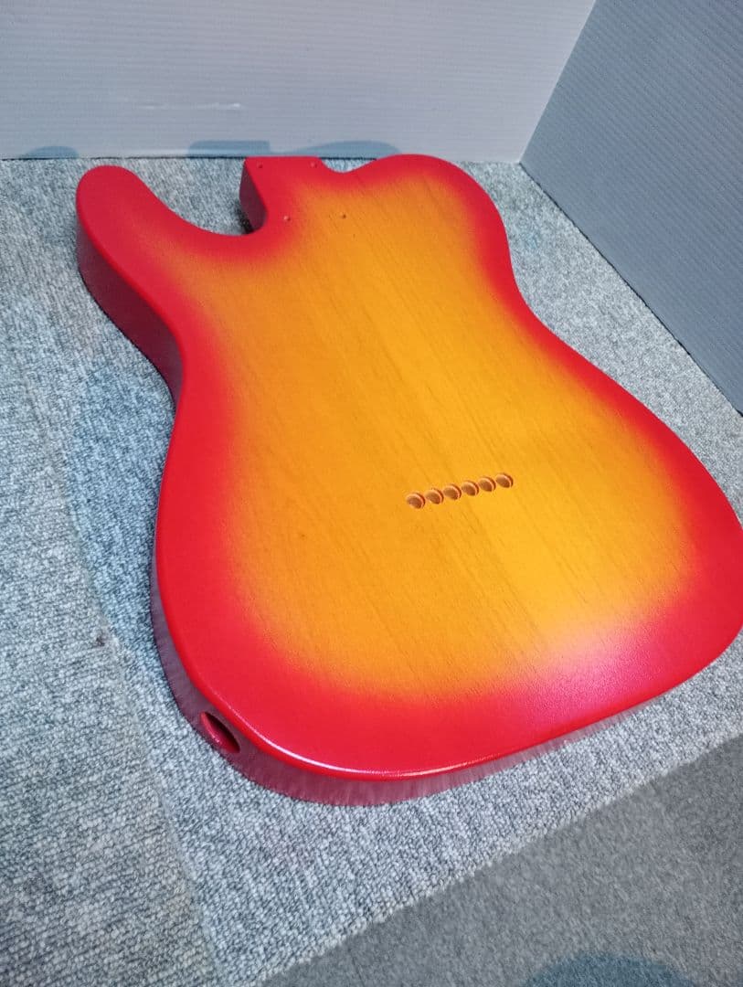テレキャスボディ チェリーサンバースト フルラッカー塗装 2.07kg