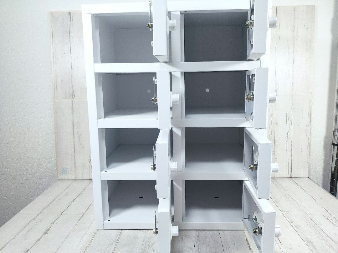 ★Nsafe エヌセーフ 貴重品ロッカー 保管用 2列4段8人用 小物入れ