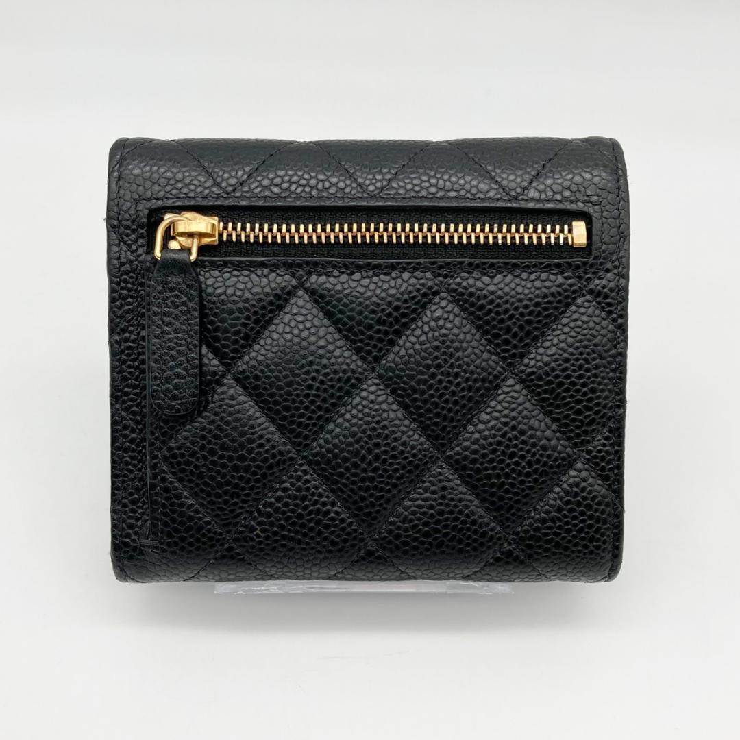 シャネル　クラシック　マトラッセ　三つ折り財布　キャビアスキン　670