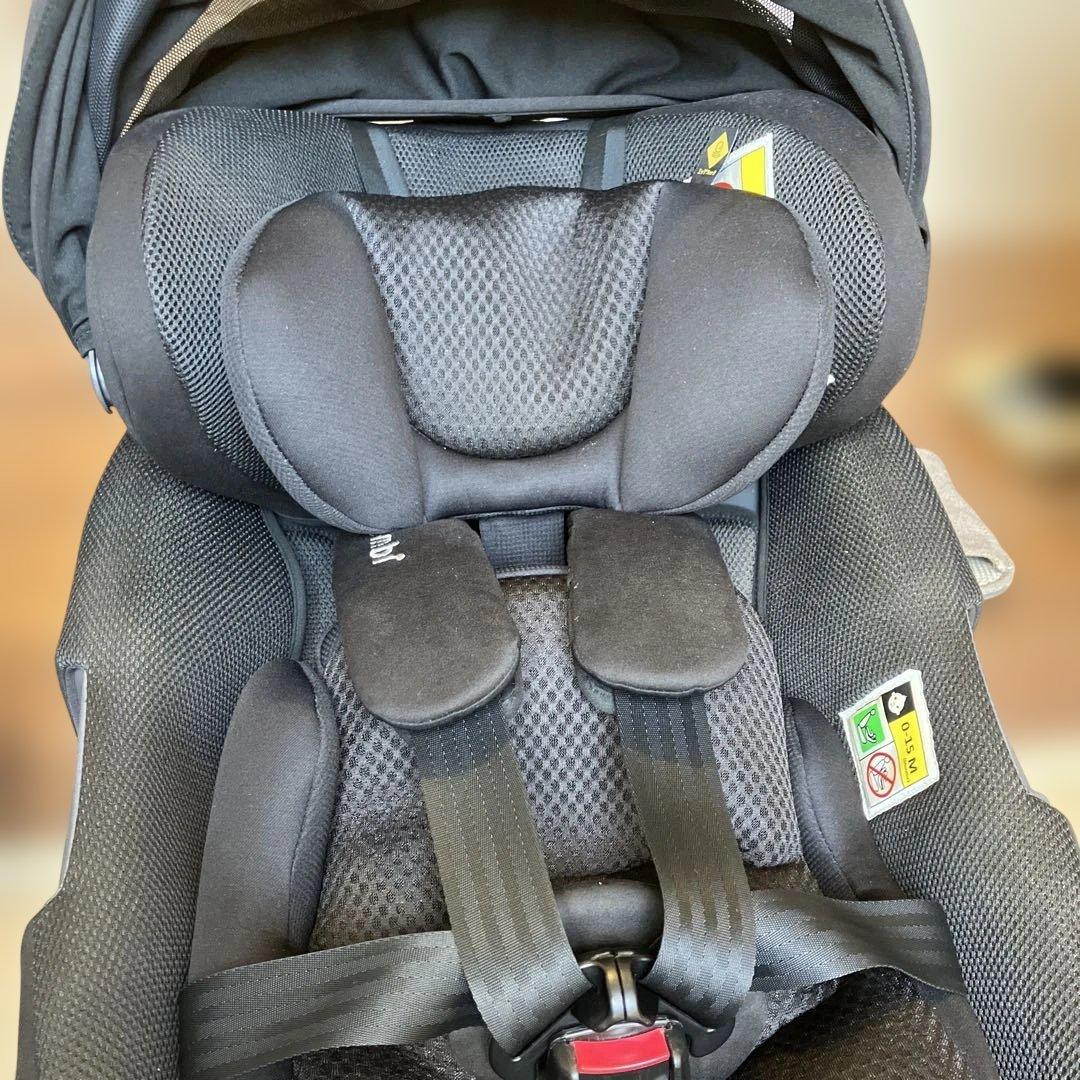 【COMBI チャイルドシート 】THES plus ZB-750 ブラック