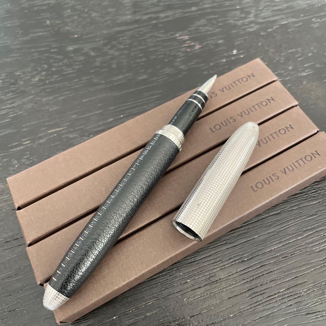 LOUIS VUITTON ルイヴィトン ドックキュイール レザー・替芯4本付き