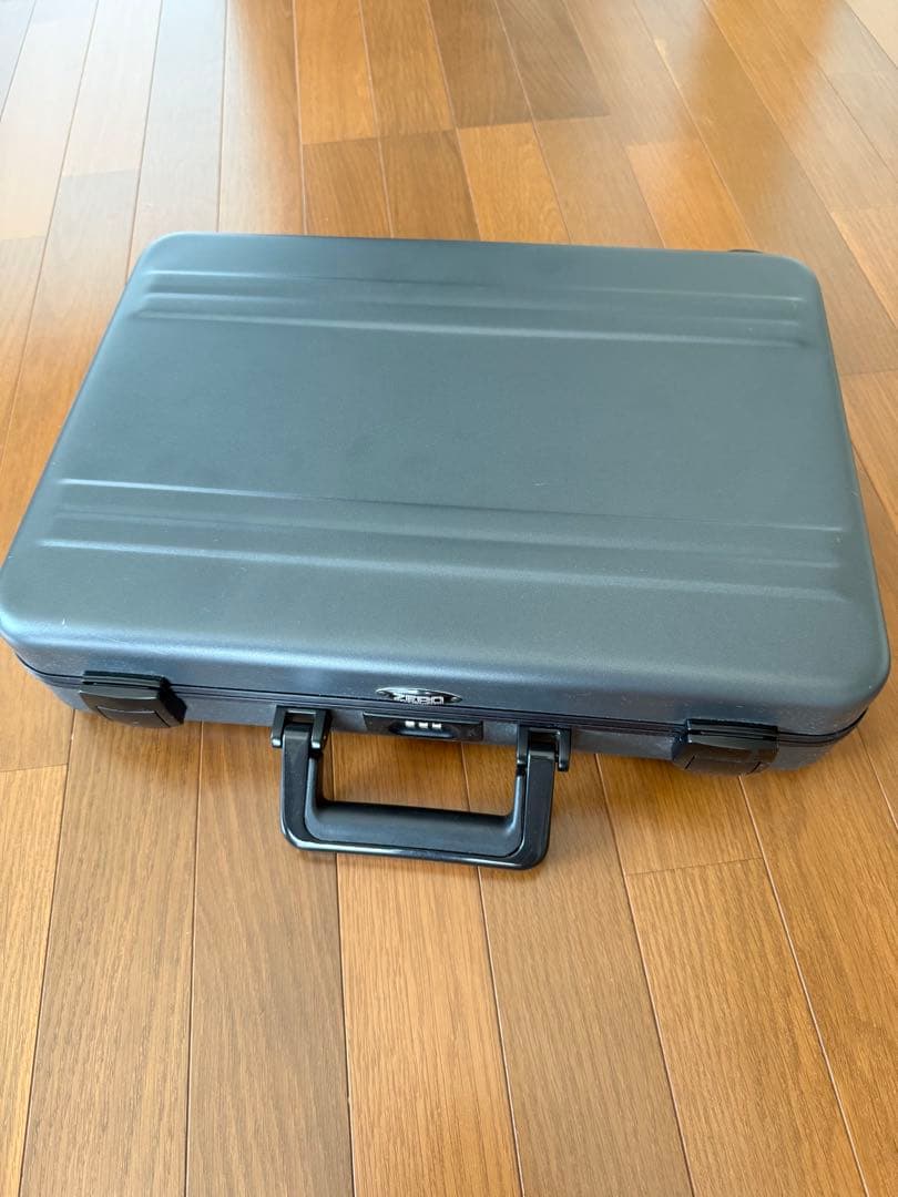 ZEROHALLIBURTON ゼロハリバートン　アタッシュケース