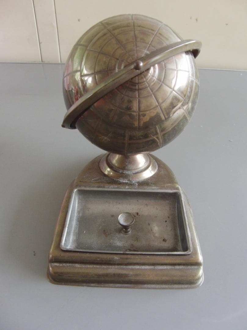 地球儀型卓上シガレットケース（灰皿付き） Amazon | cobalt planet シガレットケース タバコ10本収納 携帯灰皿