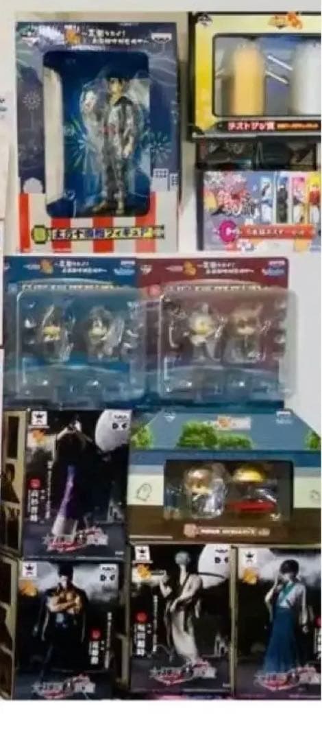 ①銀魂 坂田銀時 缶バッジ J-world 銀河侍伝説銀八ホスト