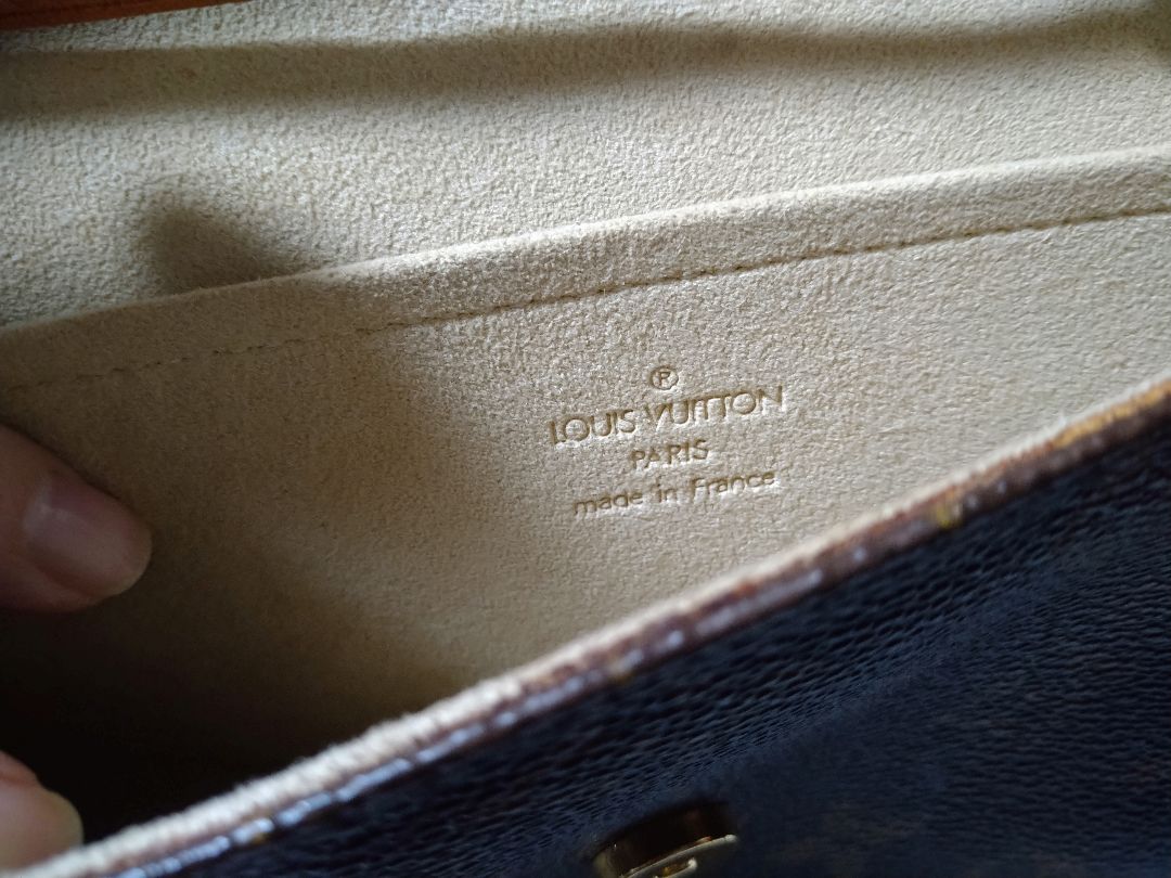 ルイヴィトン　LOUIS VUITTON　ポシェットツイン　ショルダーバッグ
