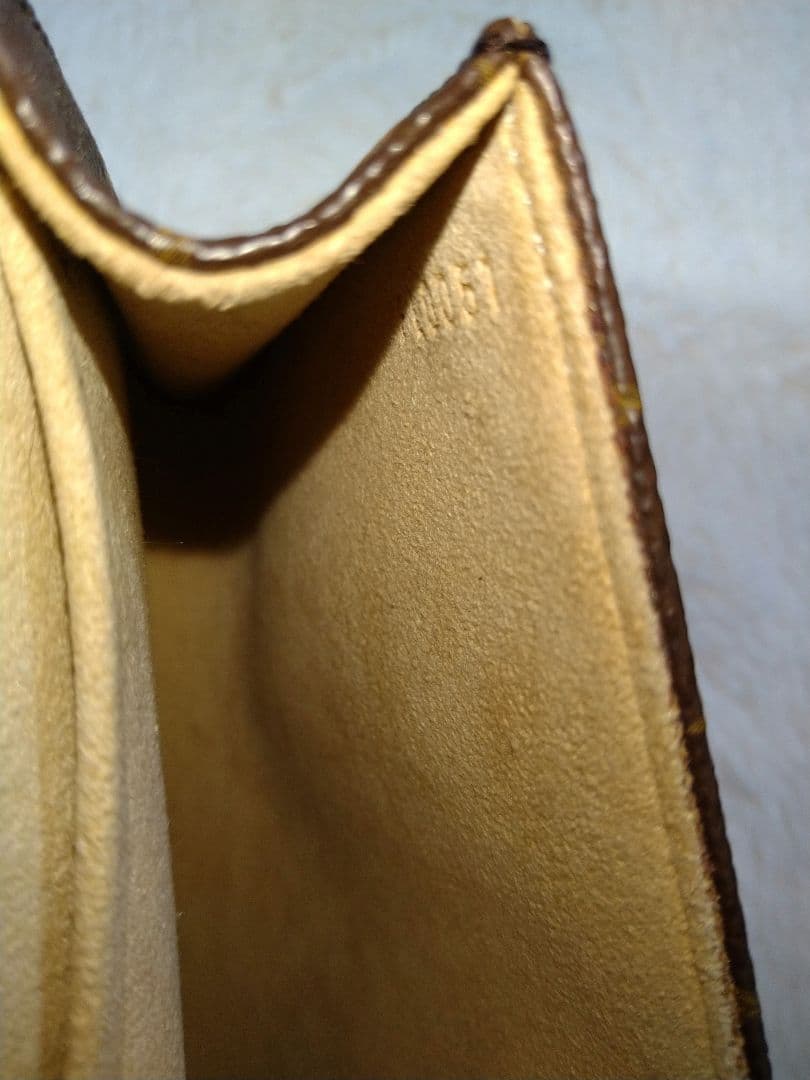 ルイヴィトン　LOUIS VUITTON　ポシェットツイン　ショルダーバッグ