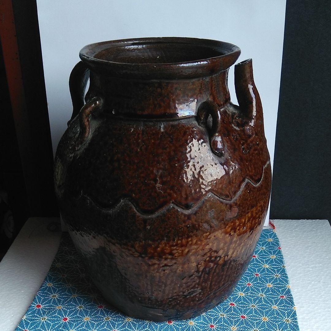 飴釉四片耳付壺