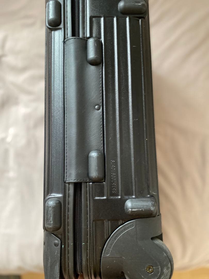 RIMOWA リモワ 希少 2輪 機内持ち込み マットブラック