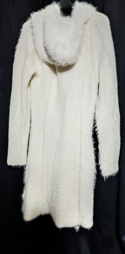 ホワイト フード付きファーコート civarize