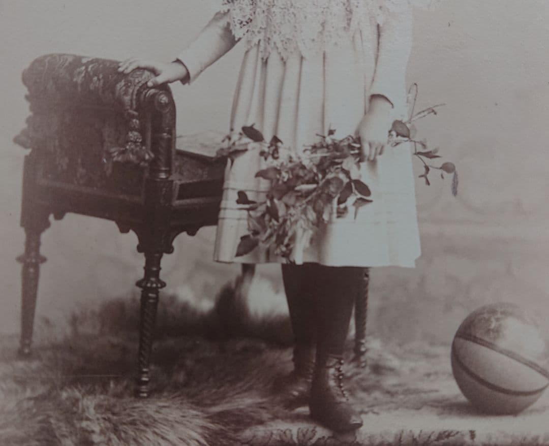 ドイツ アンティーク カルト・キャビネ ポートレイト - メルカリ