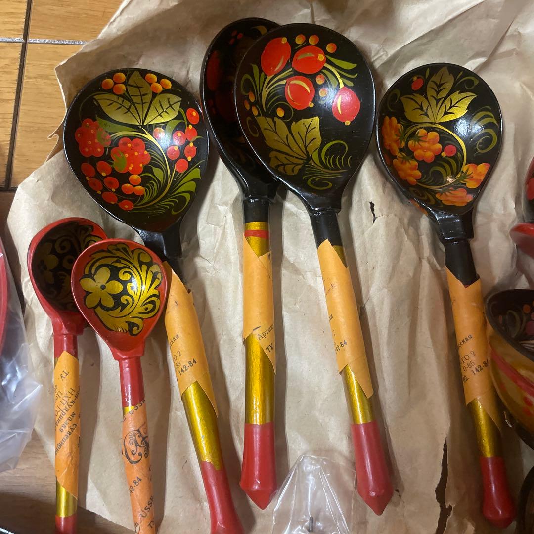 ロシア　ホフロマ塗り　工芸品　アンティーク　小物入れ