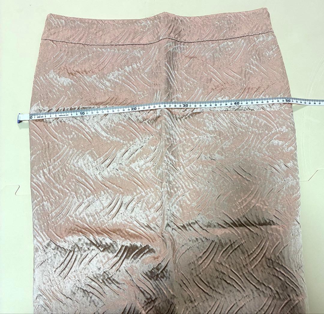 【イタリア製】Salvatore Ferragamo、タイトスカート、サイズ48