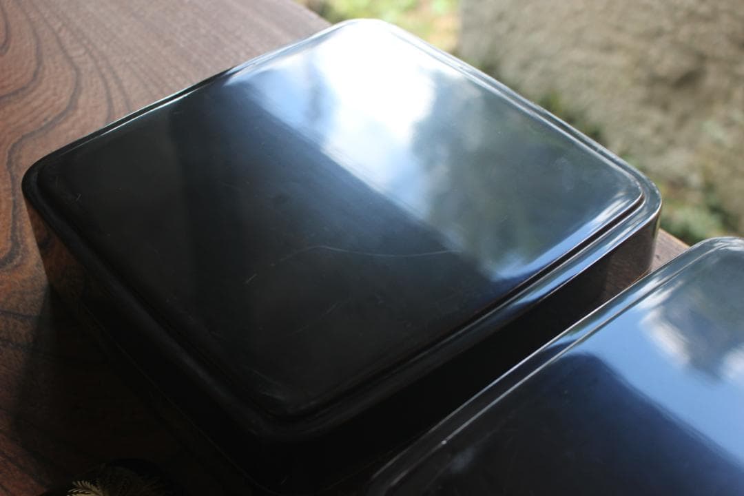 極小傷あり！端正な内朱黒漆に極上忍沈金の映える二段重（検輪島塗重箱お重