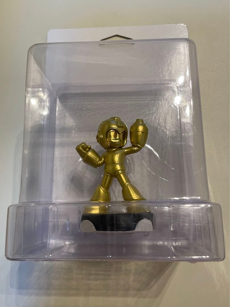アミーボ ロックマン ゴールド レガシーコレクション amiibo メガマン