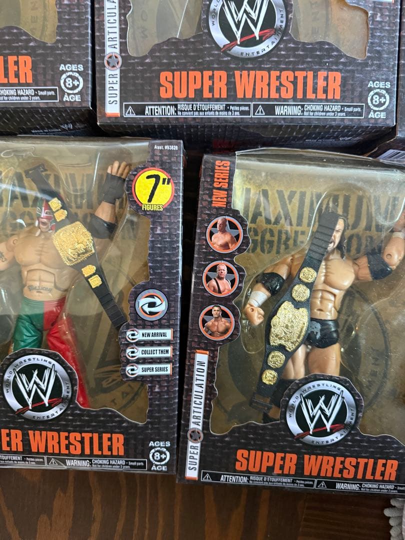 WWE スーパーレスラー 7インチ フィギュアセット