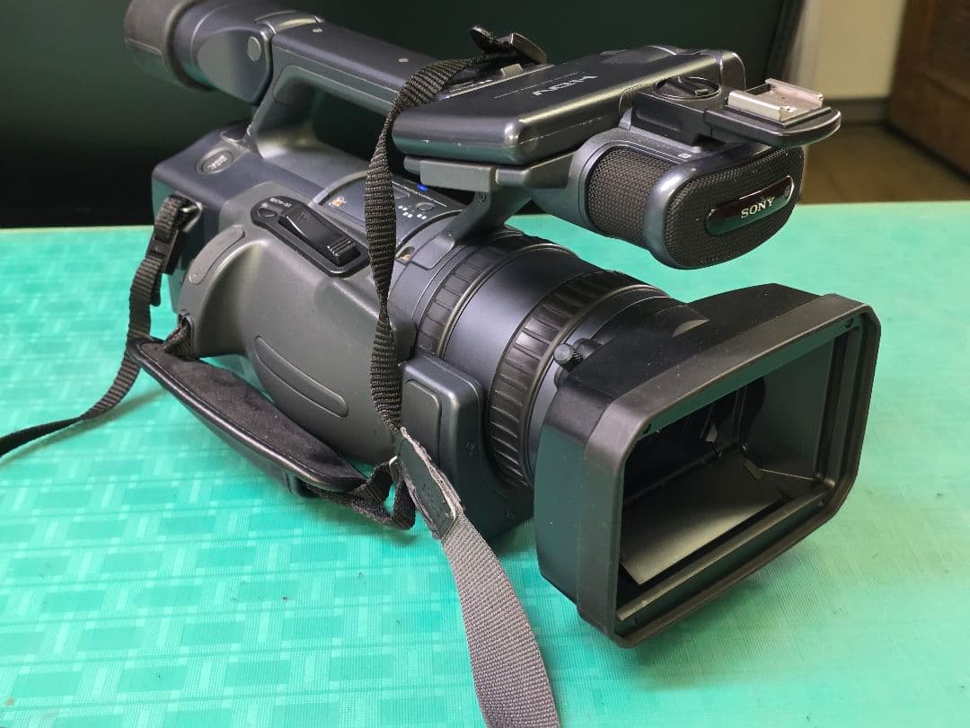 SONY HDR-FX1 3CCD プロ向けフルハイビジョンビデオ