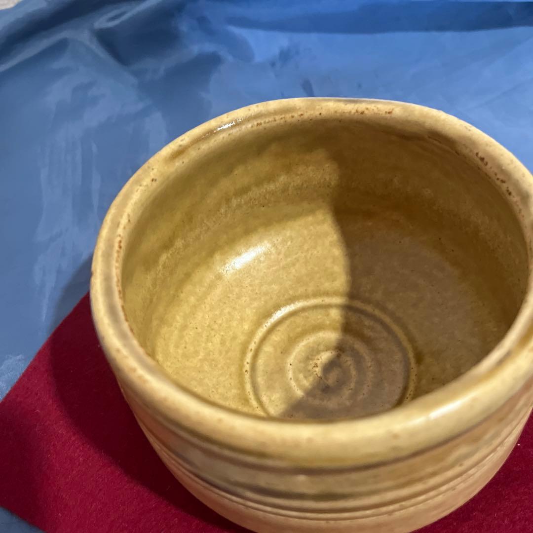 人間国宝 荒川豊蔵 黄瀬戸抹茶碗木製箱付き