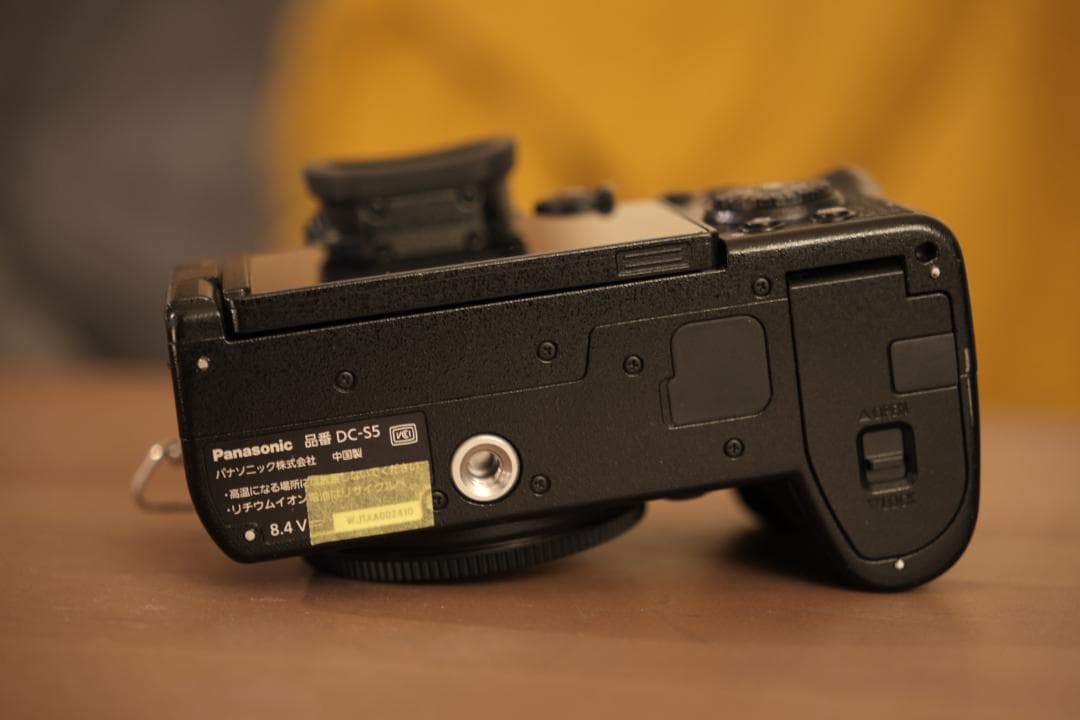 LUMIX S5 & 20-60mm f3.5-5.6 フルサイズミラーレス一眼