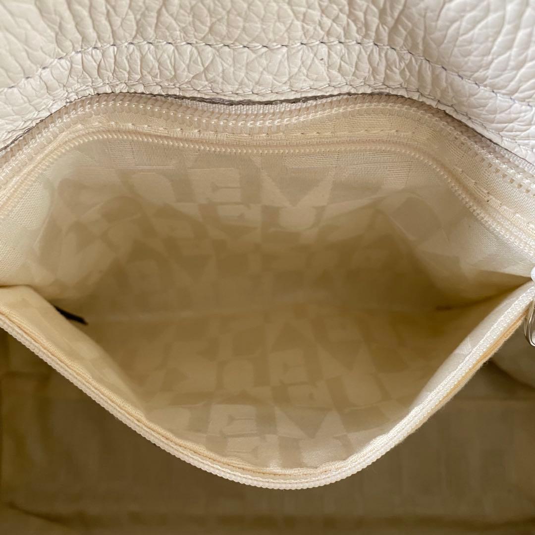 新品　FURLA フルラ　ワンショルダーバッグ　ホーボー　レザー　アイボリー