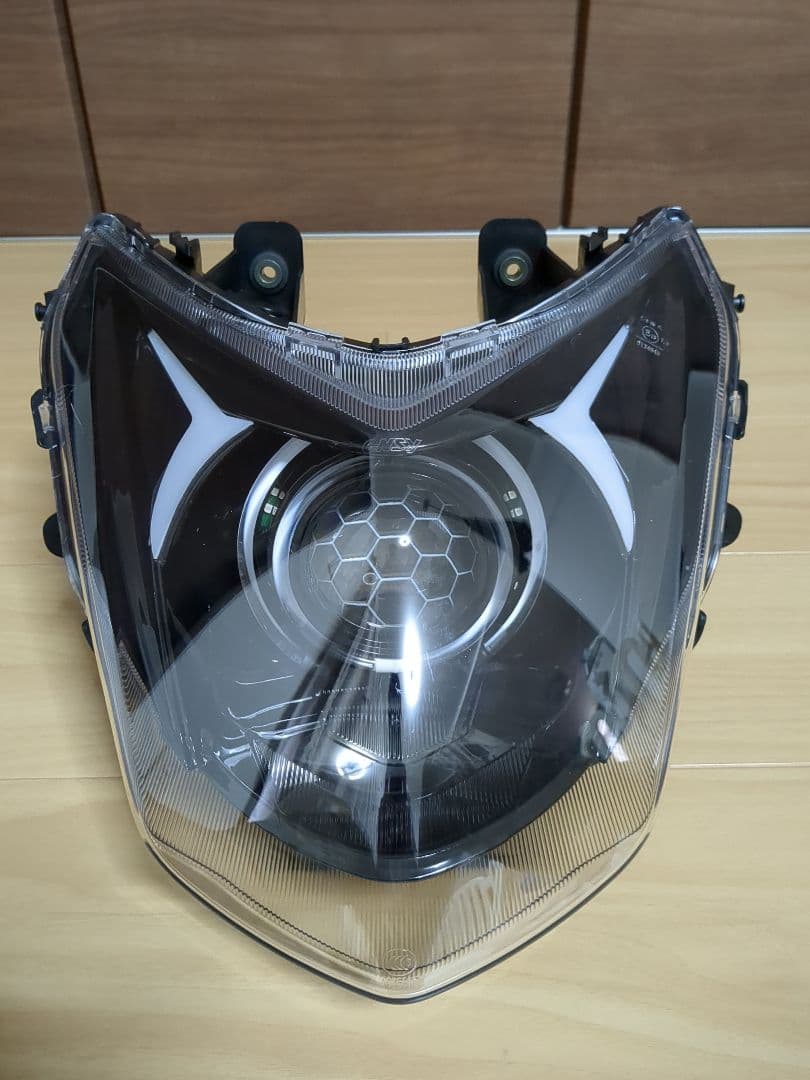 LEDシグナスX 4型 デビルアイ 社外ヘッドライト プロジェクター レインボー