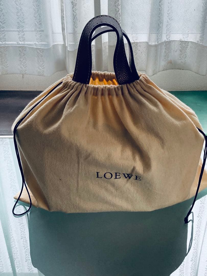 LOEWE アナグラム　バッグ