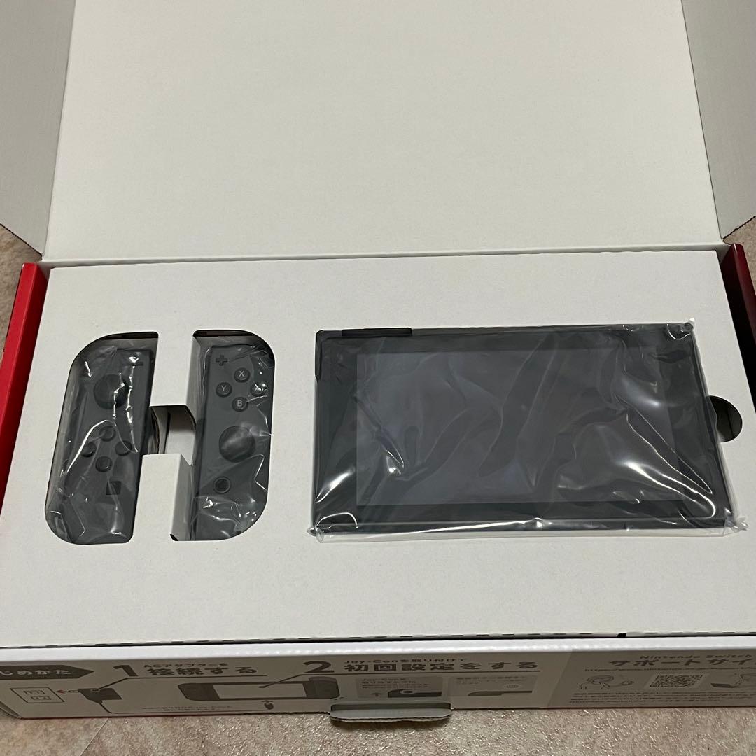 Nintendo Switch バッテリー強化版 + ハンドル+ケース