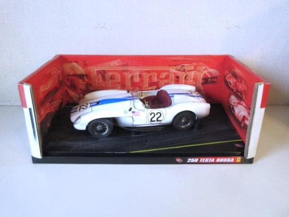 特価 Hot Wheels 1/18 フェラーリ 250 Testa Rossa