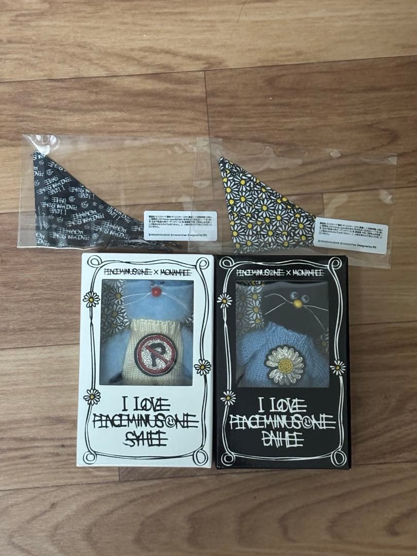 PEACEMINUSONE X MONAMHEE ぬいぐるみキーリング　スカーフ PEACEMINUSONE X MONAMHEE ぬいぐるみキーリング スカーフ LINE